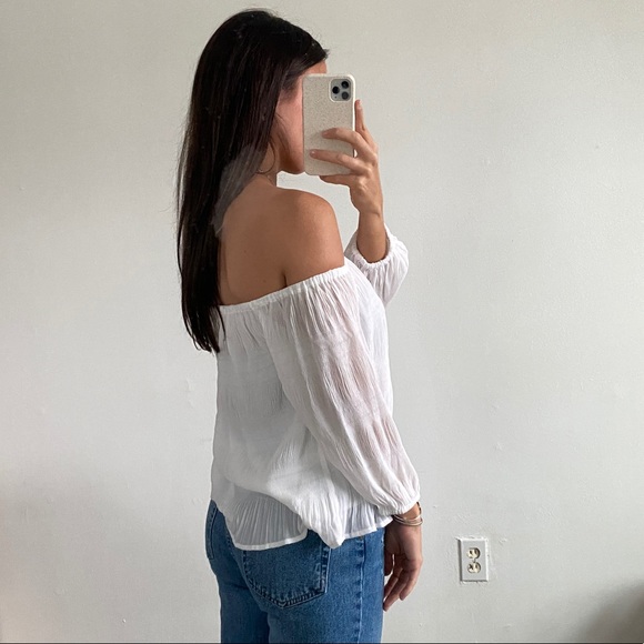 WHITE OFF THE SHOULDER BLOUSE FROM EXPRESS - Picture 2 of 3